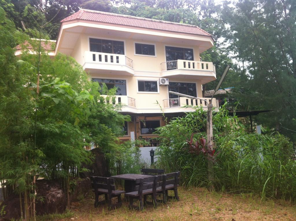 Hotel Feng Shui House Patong Exterior foto